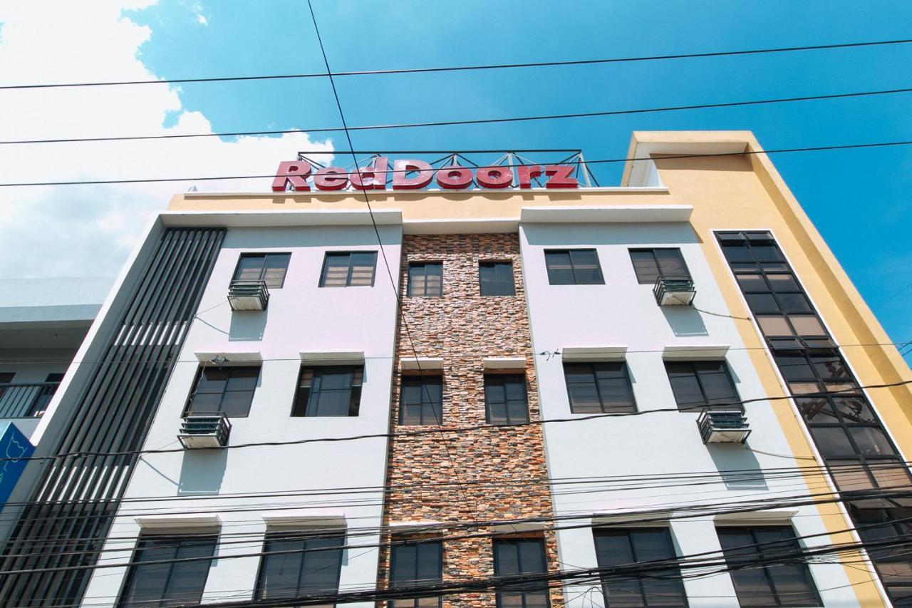 Hotel Reddoorz Near Sm Bicutan Paranaque City Exterior foto