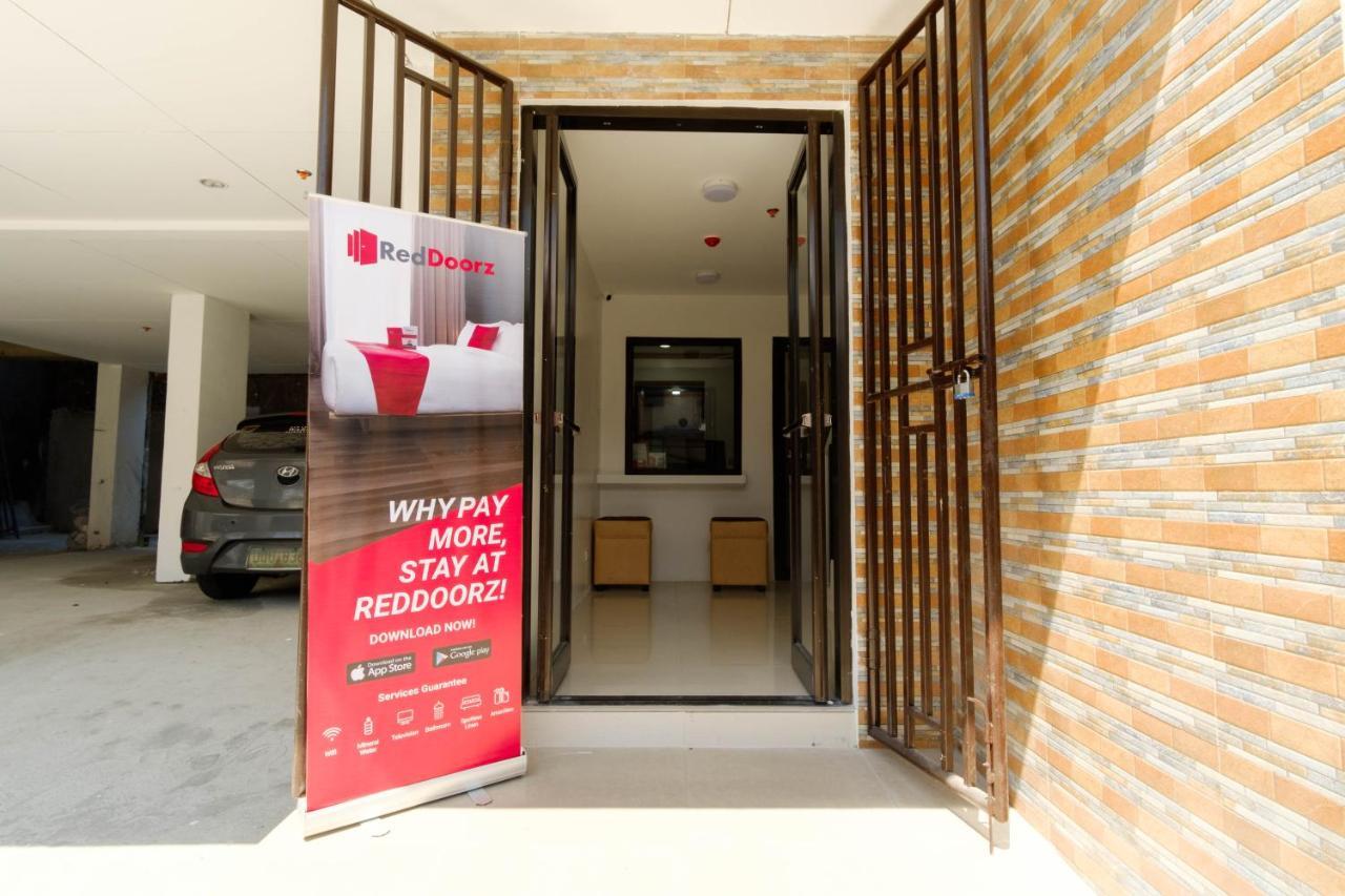 Hotel Reddoorz Near Sm Bicutan Paranaque City Exterior foto